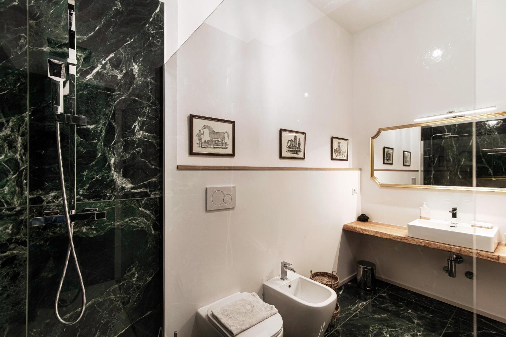 Guesthouse Lake'S Vibes - The House Of Travelers Como Eksteriør bilde