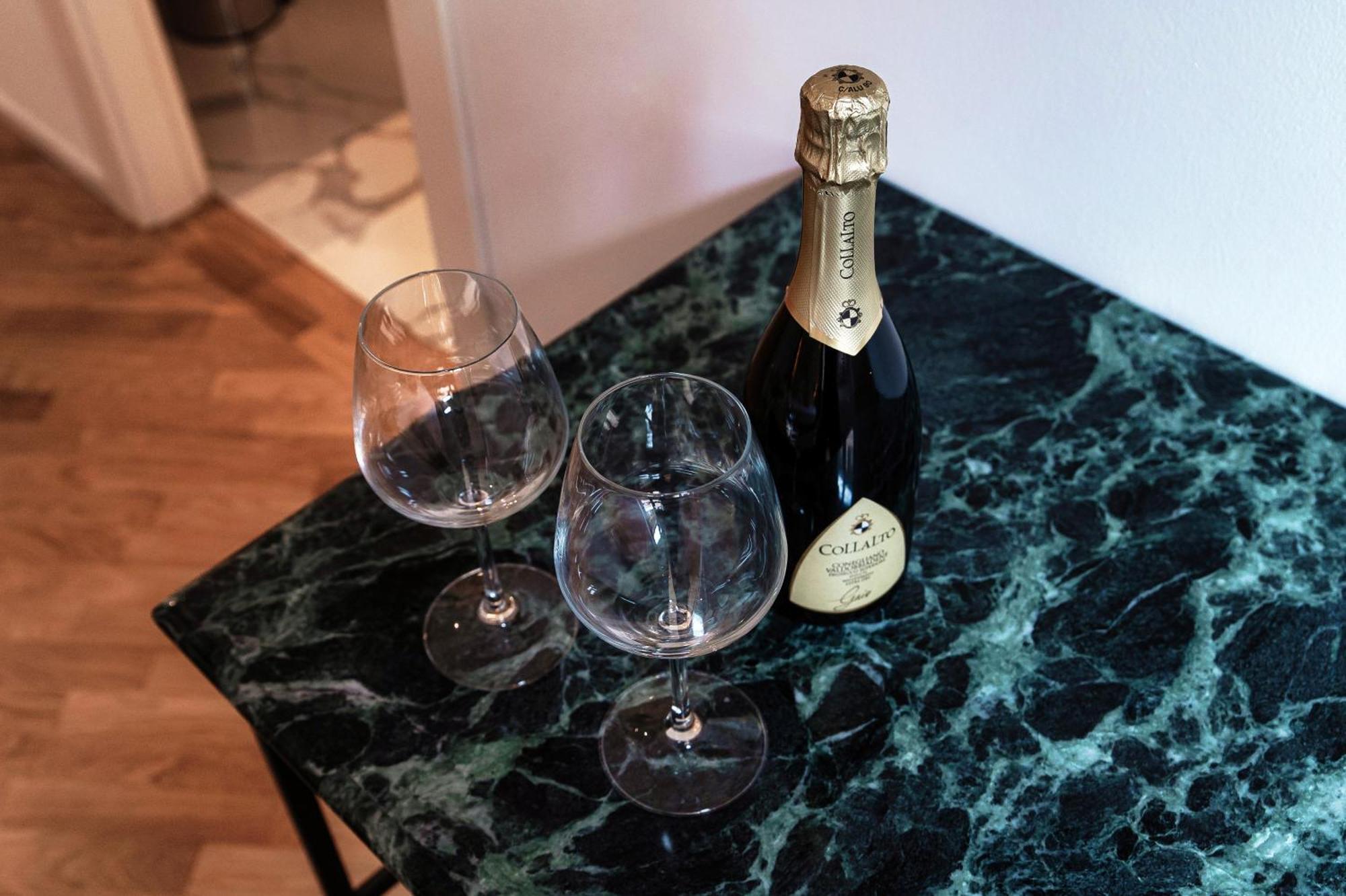 Guesthouse Lake'S Vibes - The House Of Travelers Como Eksteriør bilde